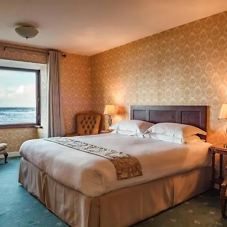 The Sandhouse And Marine 4* Donegal Town