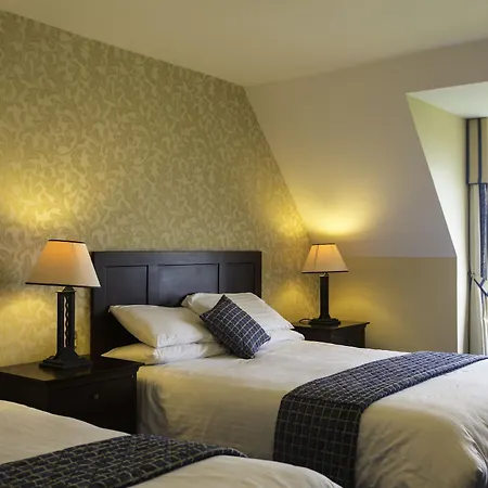 The Sandhouse And Marine Hotel 4*